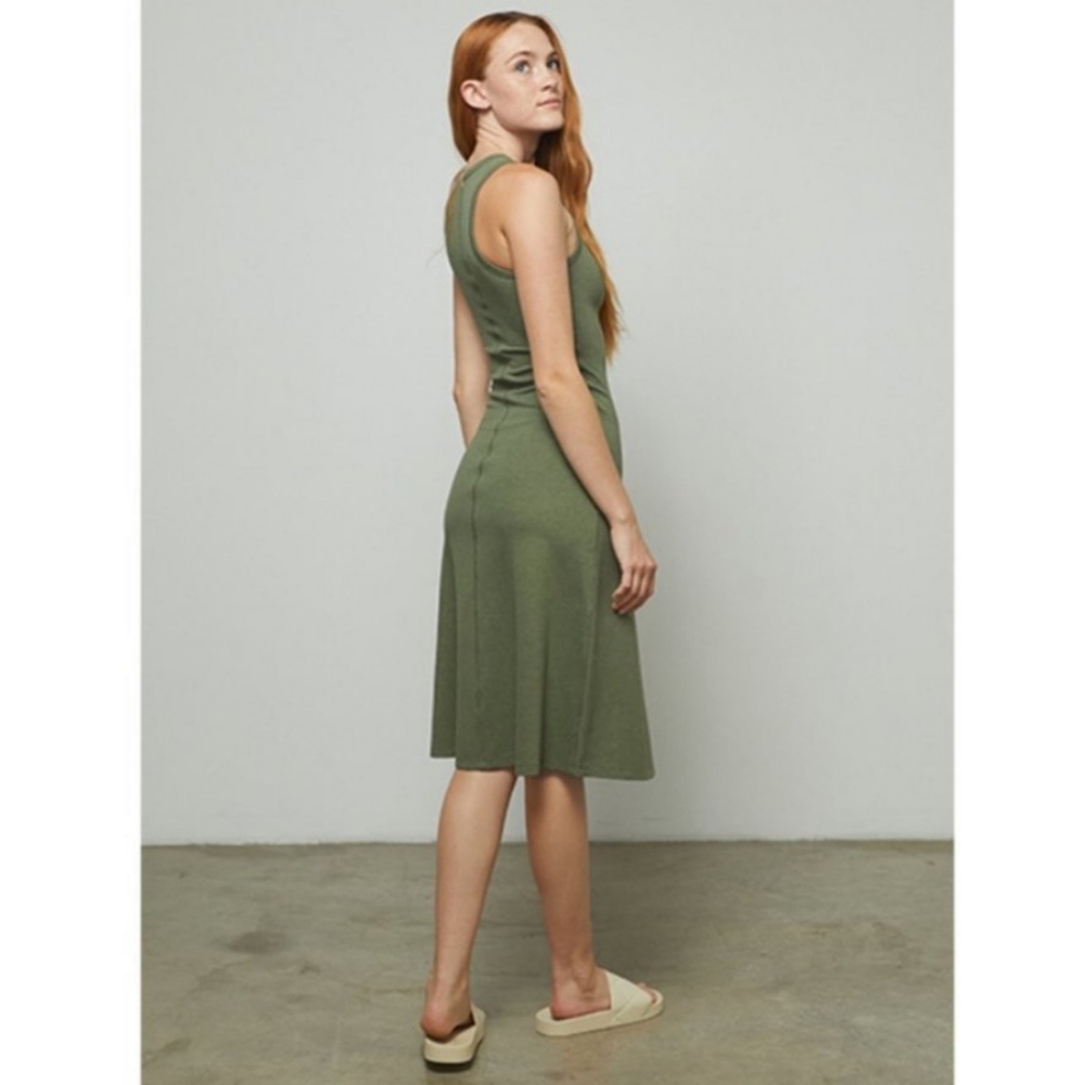 lunya NEW Restore Fitted Dress Size Medium Color Humble Green Heather - Picture 2 of 9
